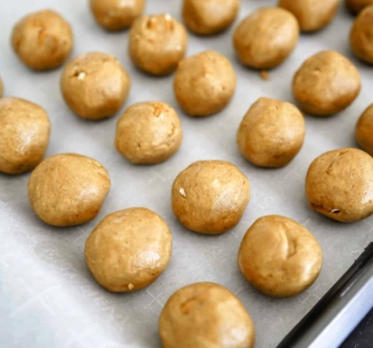 3 ingredient peanut butter balls 3 ingredient peanut butter balls
