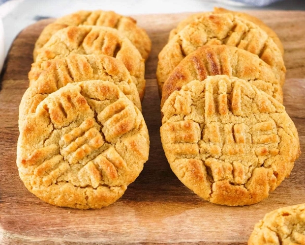 easy air fryer peanut butter cookies