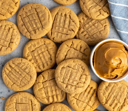 easy peanut butter cookies easy peanut butter cookies