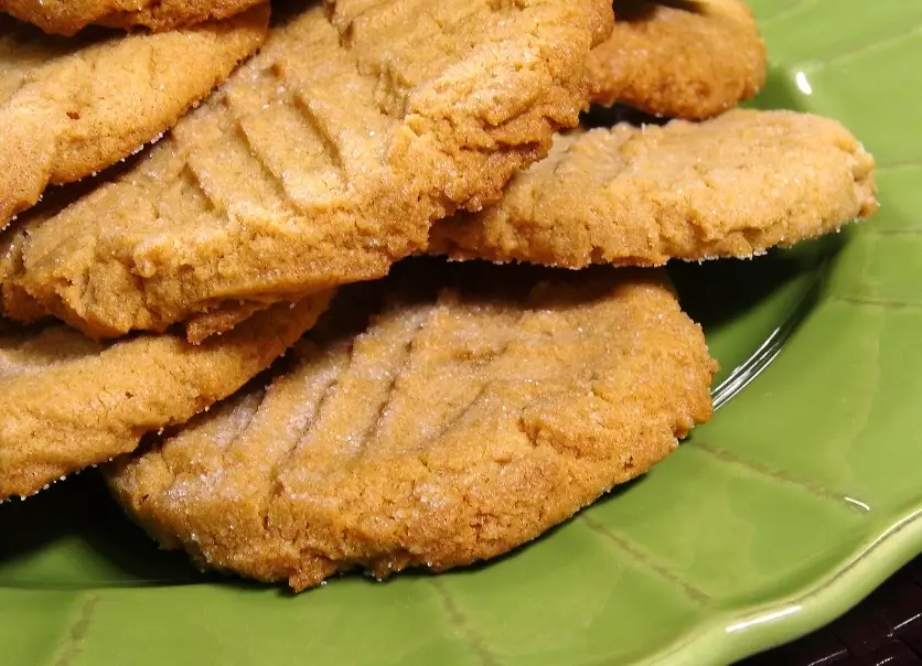 how to make peanut butter cookies