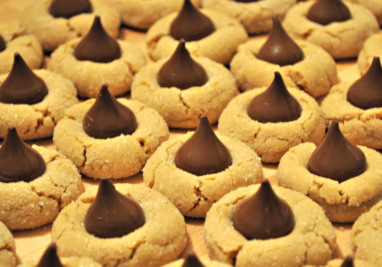 easy peanut butter cookies easy peanut butter cookies