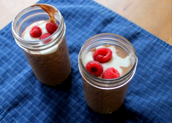 peanut butter and yogurt smoothie