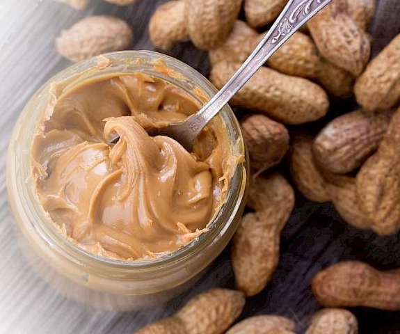 creamy peanut butter calories