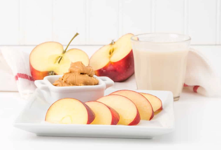 peanut butter apple snacks