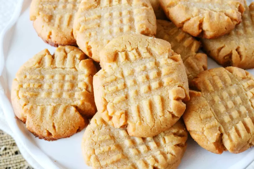 chewy peanut butter cookies