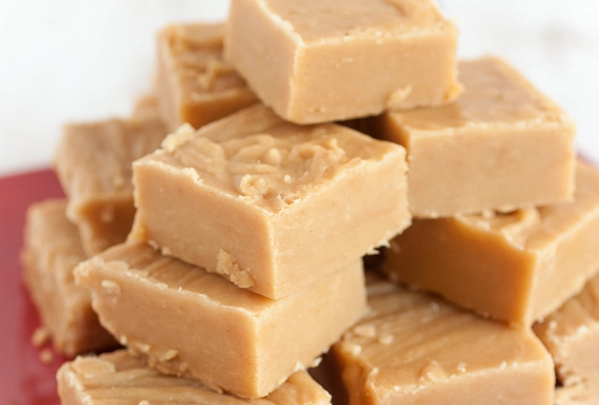 no-bake marshmallow fudge
